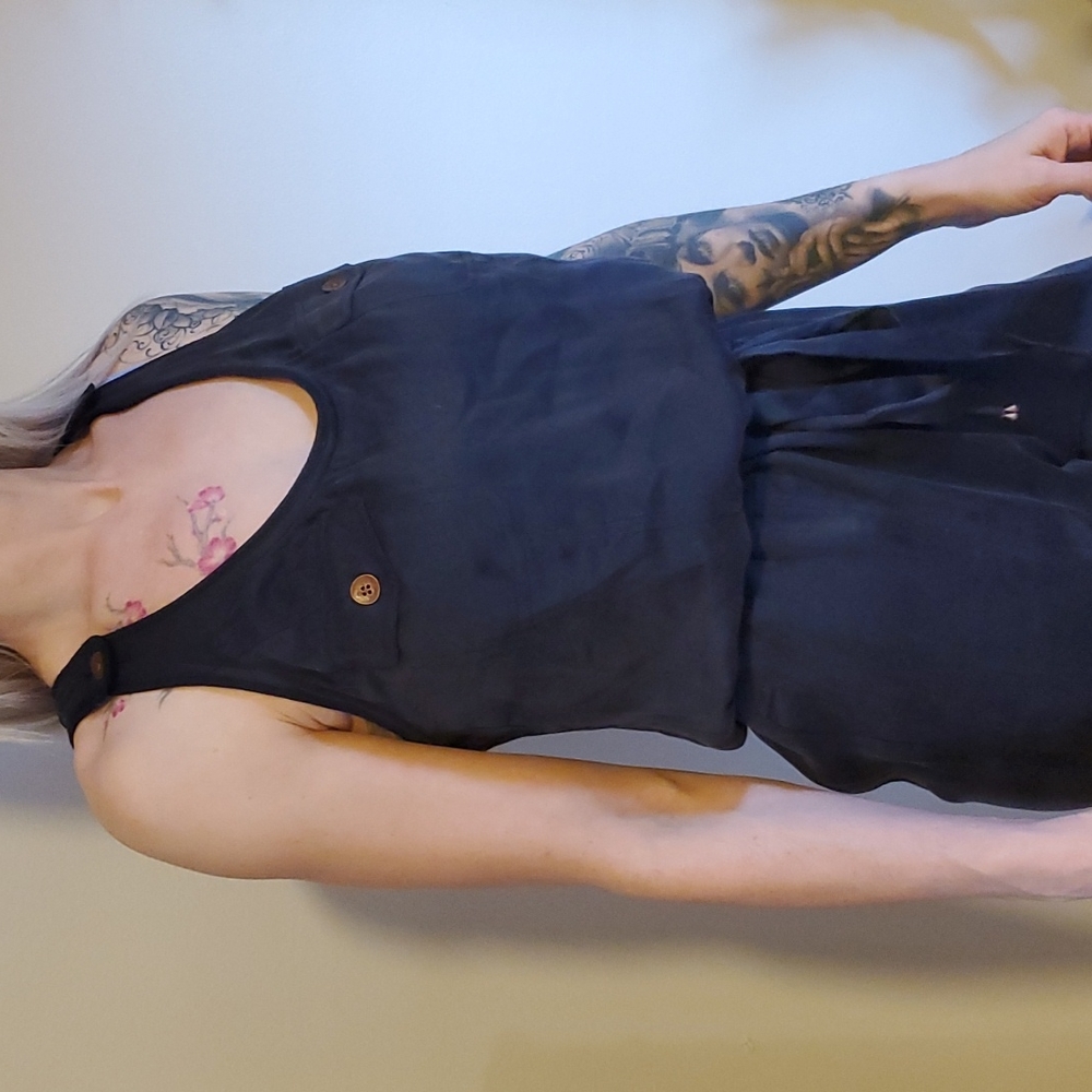 Silk Guess jumpsuit - Picture 6 of 8